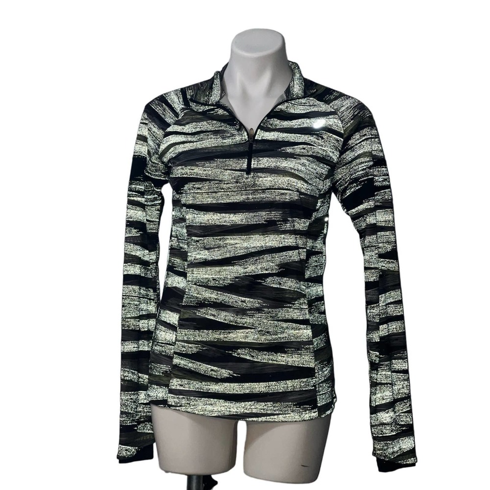 ASICS women’s women’s lite weight running pullover